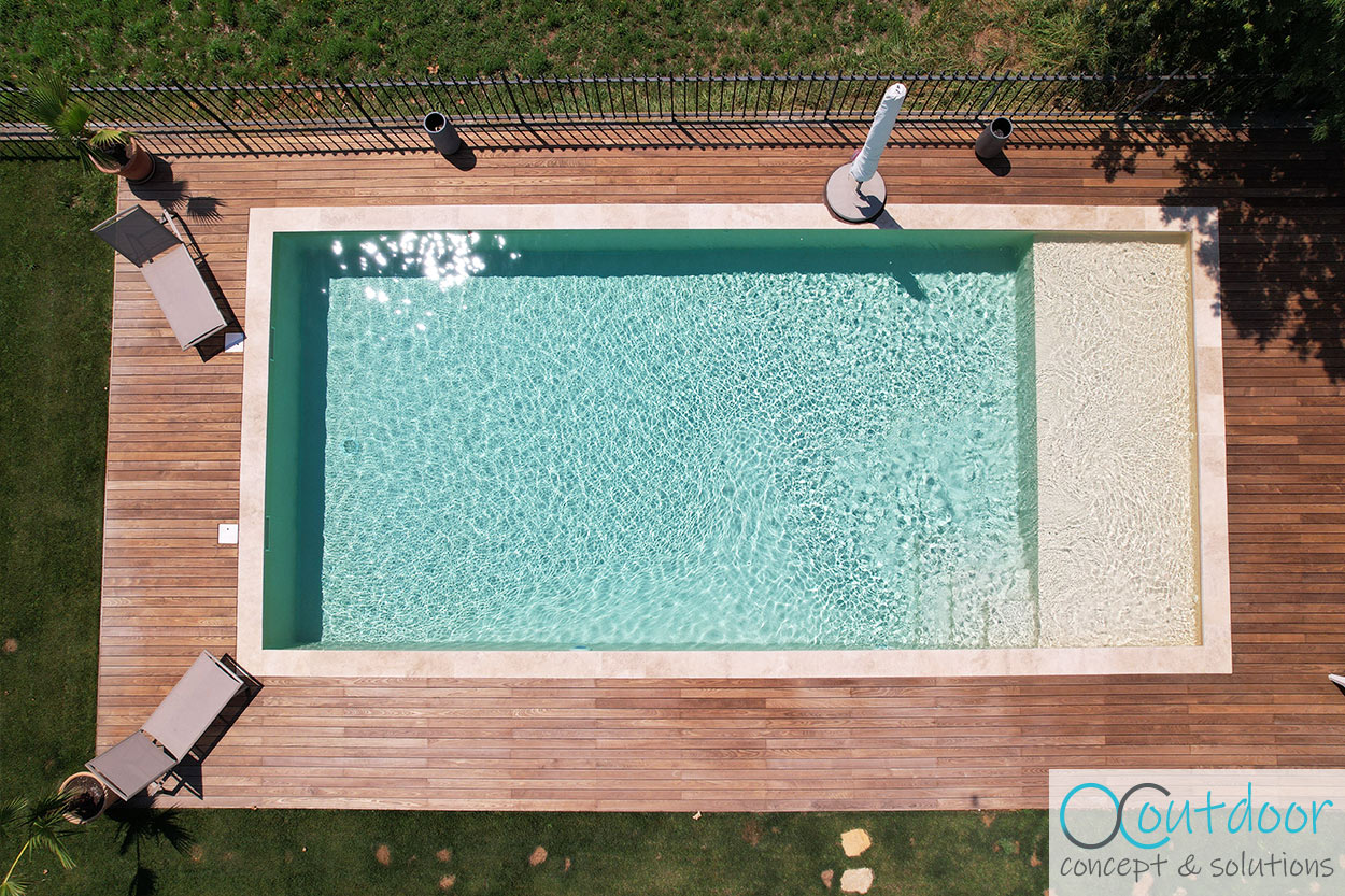 Rénovation de piscine à Eyguières vue aérienne